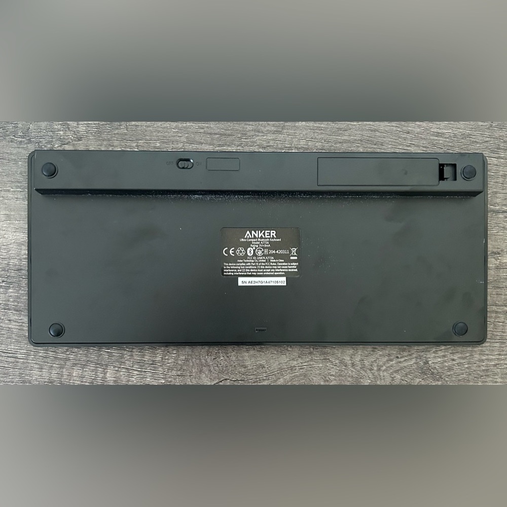 Anker Bluetooth Keyboard - Picture 2 of 3